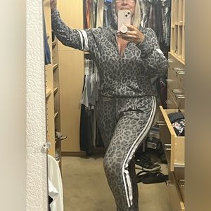 Pink by Victoria Secret lightweight jogger set